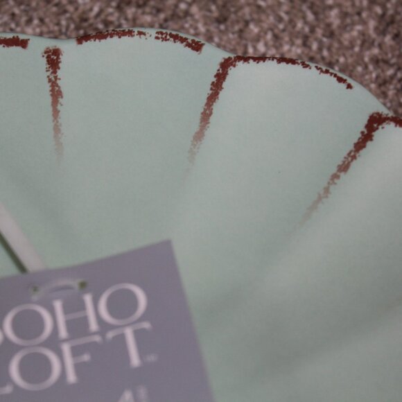 Soho Loft Plates Rustic Scalloped Set of 4 Melamine 11" Dinner Seafoam Green NWT - Picture 4 of 6